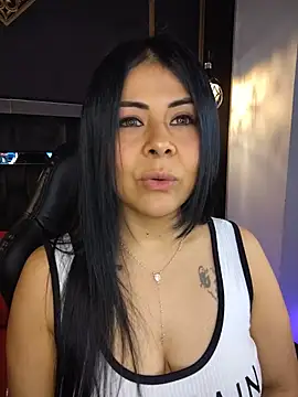 Aniajoness  online show from 25, 6, 2026