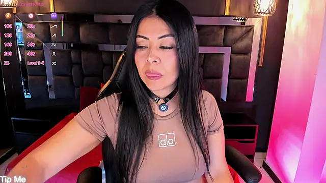 Aniajoness  online show from 19, 7, 2026