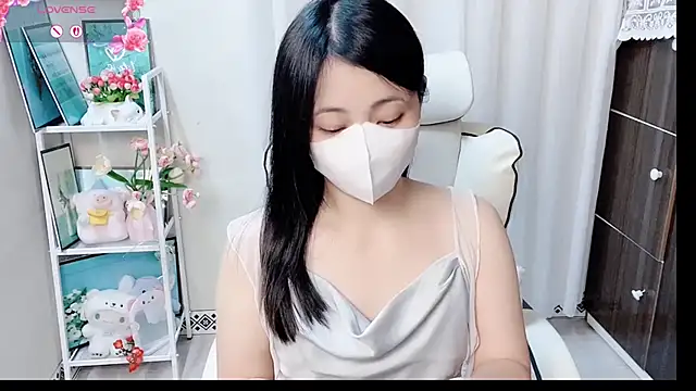 phuongnhi  online show from 9, 6, 2026