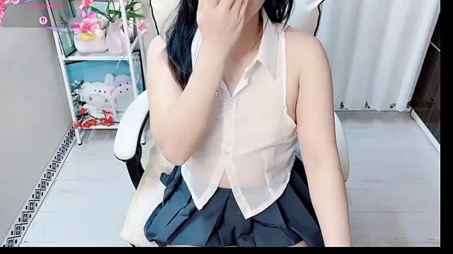 phuongnhi  online show from 10, 6, 2026