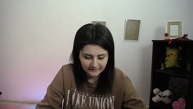 Katrin kiss  online show from 6, 3, 2026