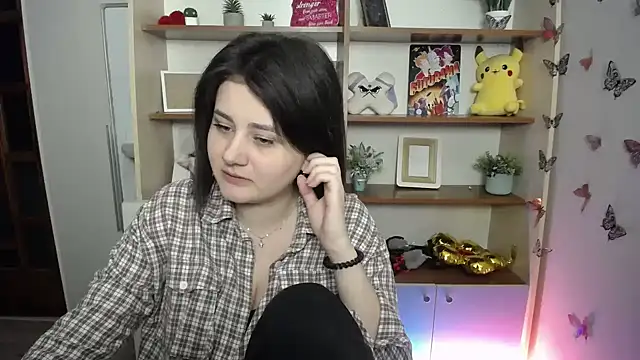 Katrin kiss  online show from 7, 5, 2026