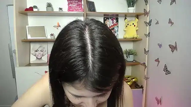 Katrin kiss  online show from 8, 7, 2026