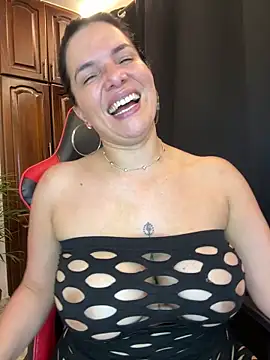 Snapshot of carol_cruz133 chatting on 10, 9, 2025 carol cruz133 online show from 10, 9, 2025