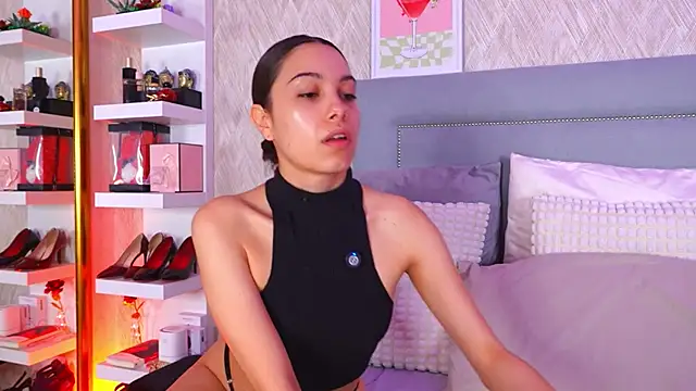 Sofy Bradd online show from 26, 2, 2026