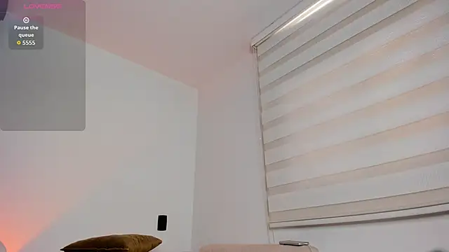 arianna 000 online show from 8, 5, 2026