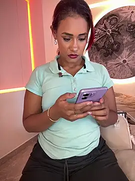 DollyBrowncc online show from 8, 5, 2026