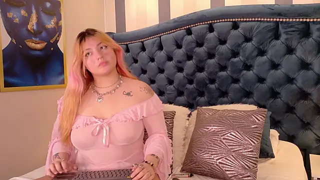 SukiandNaomi online show from 23, 9, 2025