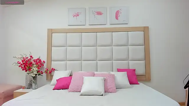 Snapshot of MiaBlakeee chatting on 30, 9, 2025 MiaBlakeee online show from 30, 9, 2025