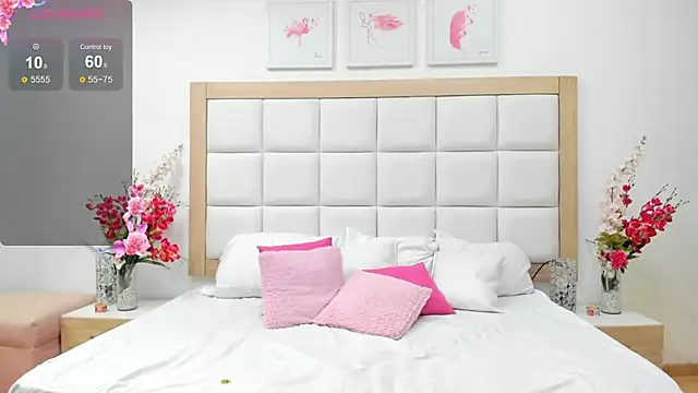 Snapshot of MiaBlakeee chatting on 19, 10, 2025 MiaBlakeee online show from 19, 10, 2025