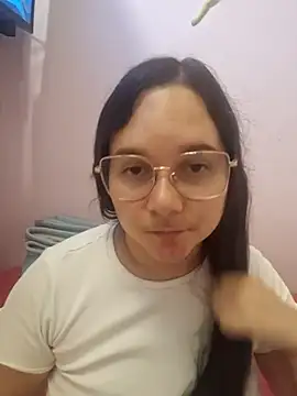 Nicollevega888 online show from 5, 11, 2025