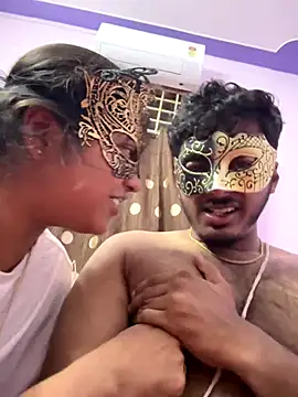 Snapshot of VVcouple chatting on 10, 9, 2025 VVcouple online show from 10, 9, 2025