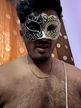 Snapshot of VVcouple chatting on 7, 11, 2025 VVcouple online show from 7, 11, 2025