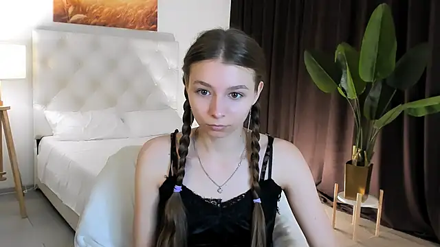 JulieDaniel online show from 17, 9, 2025