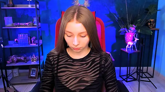 JulieDaniel online show from 7, 5, 2026