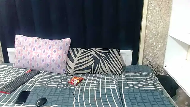 SexyChantyBabe25 online show from 8, 7, 2026