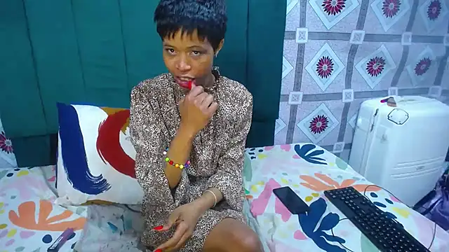 SexyChantyBabe25 online show from 16, 7, 2026