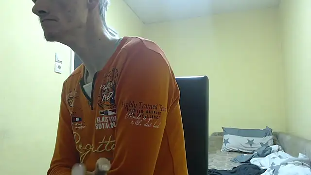 Snapshot of k74robert chatting on 17, 1, 2026 k74robert online show from 17, 1, 2026