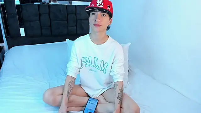 Thiago Divine  online show from 10, 9, 2025