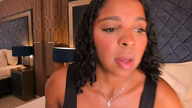 LisaMendez online show from 26, 6, 2026
