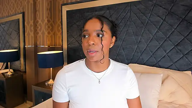 LisaMendez online show from 17, 7, 2026