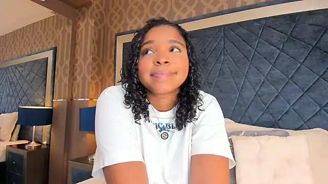 LisaMendez online show from 7, 8, 2026