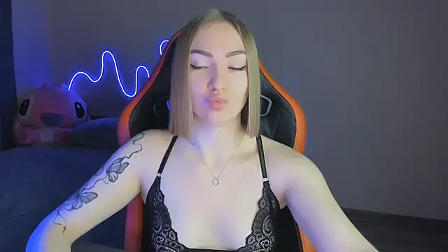 LaraKrein lk online show from 7, 11, 2025