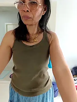Mama Eva 1 online show from 3, 5, 2026