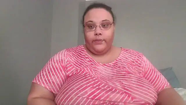 SexyBBW10790 online show from 12, 4, 2026