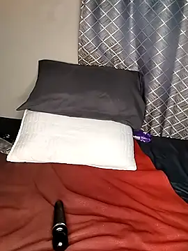 SlenderCharm98 online show from 1, 2, 2026