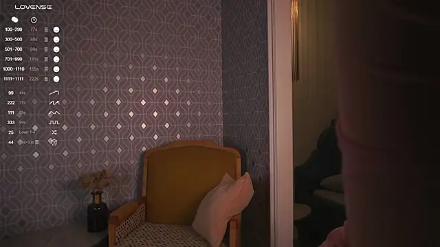 Snapshot of Moon_cutie chatting on 13, 3, 2026 Moon cutie online show from 13, 3, 2026