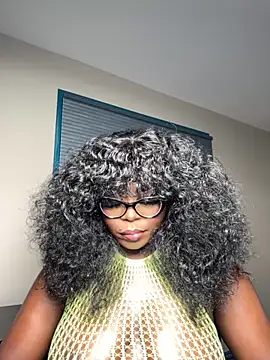 Snapshot of WomanNextdoor1 chatting on 23, 9, 2025 WomanNextdoor1 online show from 23, 9, 2025