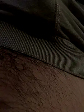 MuzzyFacing online show from 26, 11, 2025