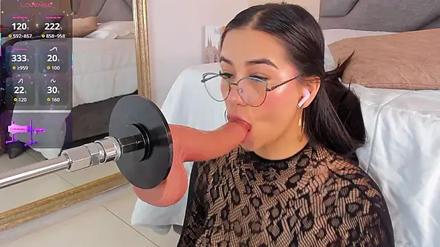 Jazmiinee online show from 11, 3, 2026