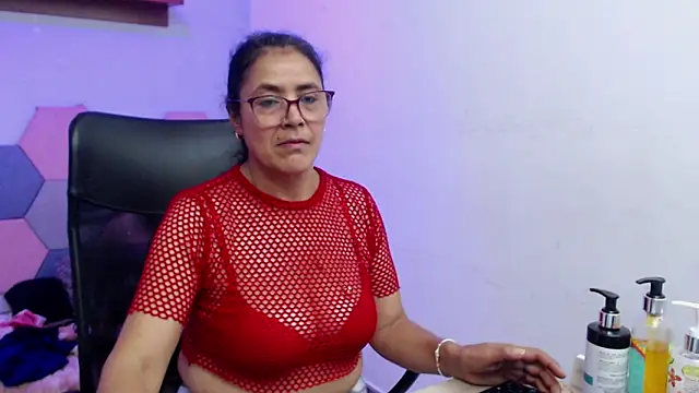 AmandaPeet online show from 17, 11, 2025