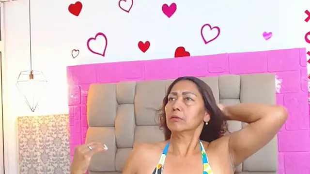 Damary Leon online show from 23, 9, 2025