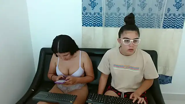 Arieeel 09 online show from 6, 10, 2025