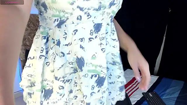 Snapshot of Vik_gomez chatting on 6, 11, 2025 Vik gomez online show from 6, 11, 2025