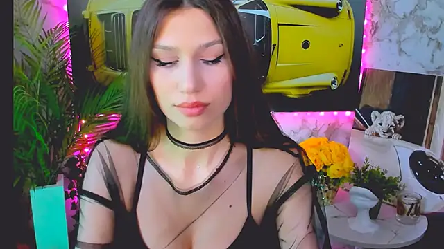 Mollyinyourmind online show from 6, 10, 2025