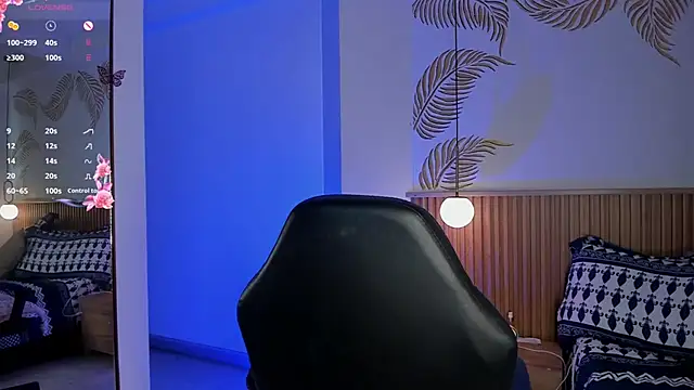 Valleriie  online show from 25, 9, 2025