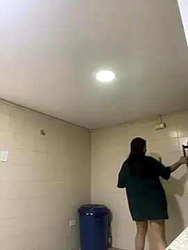 Valleriie  online show from 26, 9, 2025