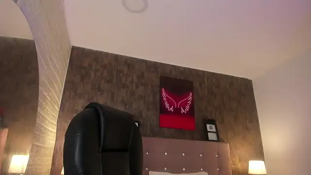 Snapshot of marian__stone chatting on 15, 9, 2025 marian  stone online show from 15, 9, 2025