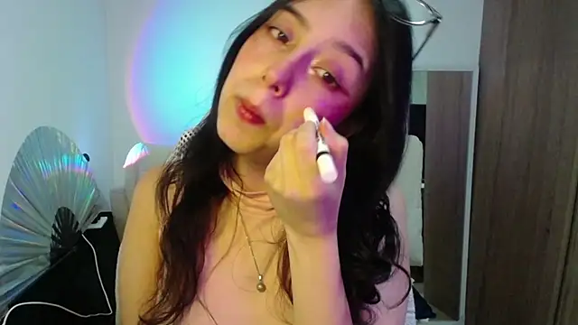 Snapshot of immisssilver chatting on 1, 10, 2025 immisssilver online show from 1, 10, 2025