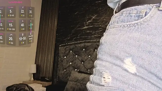 violett  golden online show from 10, 9, 2025