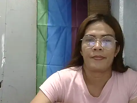 juicycum069 online show from 18, 6, 2026
