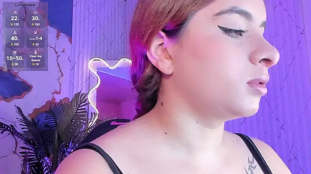 Naomy tay1 online show from 2, 5, 2026