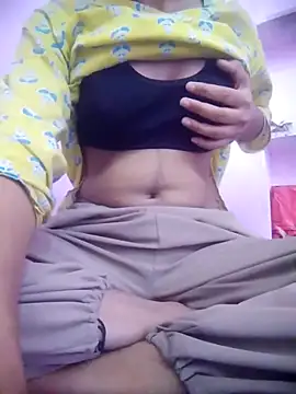 Snapshot of modelnishu chatting on 2, 12, 2025 modelnishu online show from 2, 12, 2025