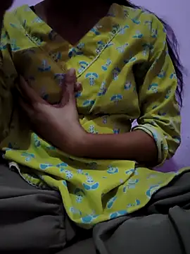 Snapshot of modelnishu chatting on 4, 12, 2025 modelnishu online show from 4, 12, 2025