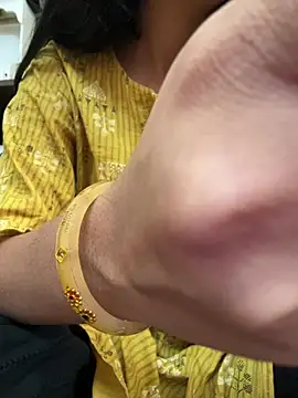 Snapshot of modelnishu chatting on 7, 3, 2026 modelnishu online show from 7, 3, 2026