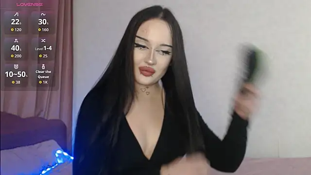 Snapshot of kari_meow chatting on 13, 10, 2025 kari meow online show from 13, 10, 2025